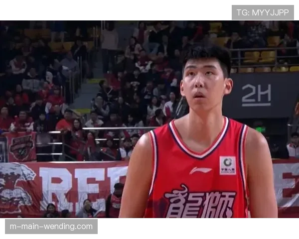 徐昕3次封盖当选盖帽王 广州年轻中锋护筐能力进步明显 徐昕3次封盖当选盖帽王 广州年轻中锋护筐能力进步明显